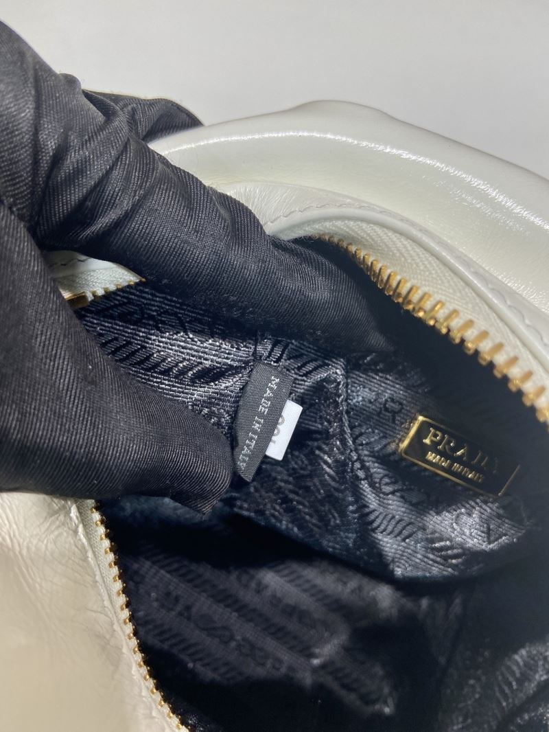 Pra*a top handle bags